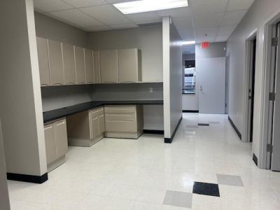 6001 Truxtun Avenue, Bakersfield, 加州 93309, 美國