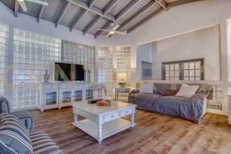 Luxury 3 Bedroom Cole Bay Rental Condo, Maho Area, Sint Maarten