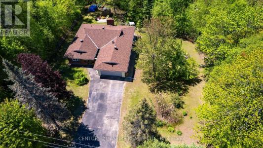 165 RAHNS ROAD, Laurentian Valley, Ontario K8A 6W8, Canada
