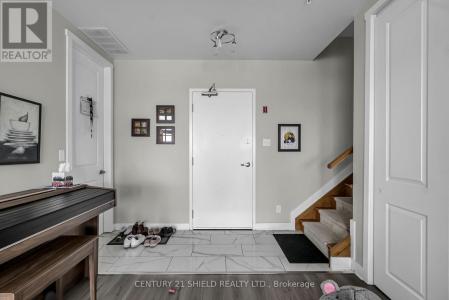 703 COTTON MILL STREET, Cornwall, Ontario K6H 0E7, CANADÁ