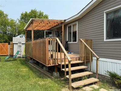 404 8TH AVENUE E, Watrous, Saskatchewan S0K 4T0, Canada