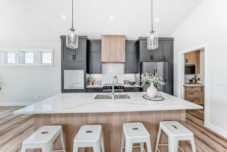 2156 21A STREET, Coaldale, 阿爾伯塔 T1M 0G1, 加拿大