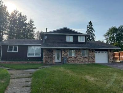 58 BAXTER CRESCENT, Whitecourt, Alberta T7S 1E6, Canada