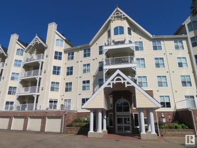 10221 111 STREET NW, Edmonton, Alberta T5K 2W5, Canada