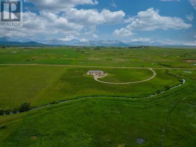 22047 RANGE RD 281, Mountain View, Alberta T0K 1N0, Canada