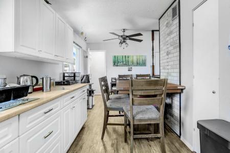9825 91 AVENUE, Grande Prairie, Alberta T8V 0G1, Canada