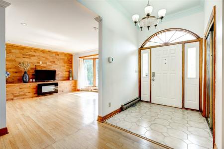 3680  Rue Tremblay, Québec J7M 2C1, Canada