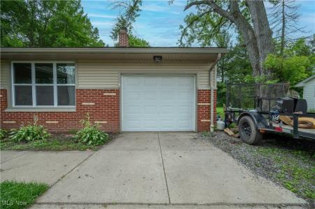 40 Woodleigh Court, Youngstown, Ohio 44511, Estados Unidos