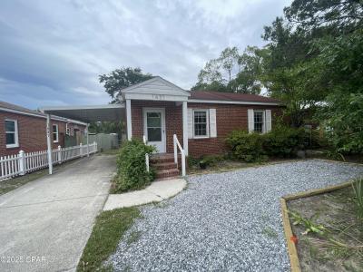 1431 W 11th Street, Panama City, Florida 32401, USA