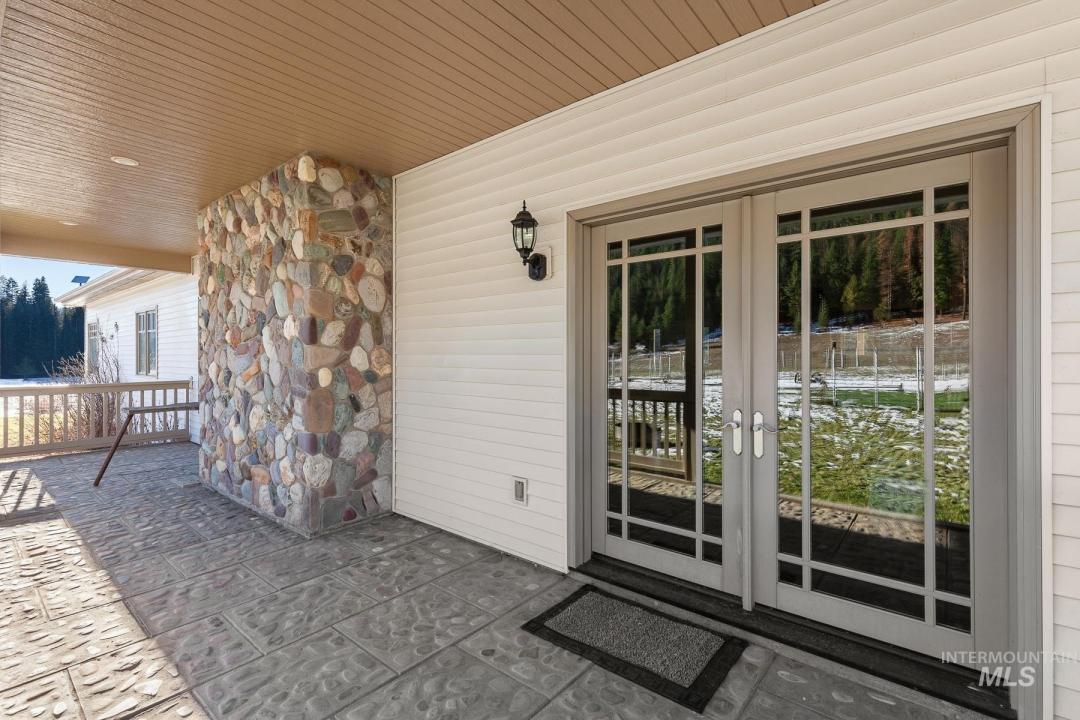828 W Fork Eagle Creek Rd, Wallace, איידהו 83873, ארצות הברית של אמריקה