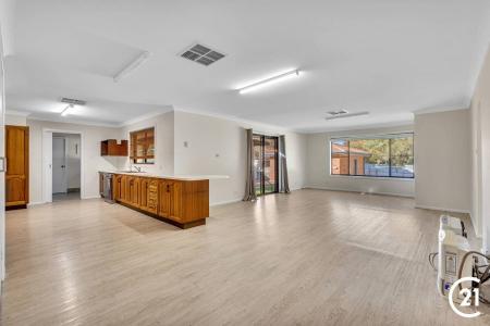 11 Glenhaven Avenue, Parkes, NSW 2870, Australia