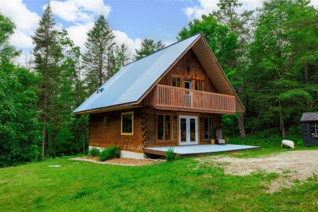42  Ch. Quain, La Pêche, Quebec J0X 3G0, Canada
