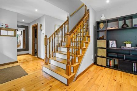 7 Tsse du Domaine, Chelsea, Québec J9B 2P4, Canada