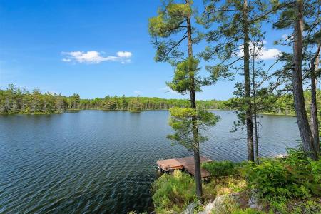 10 Ch. Gerta, Otter Lake, Quebec J0X 2P0, Kanada