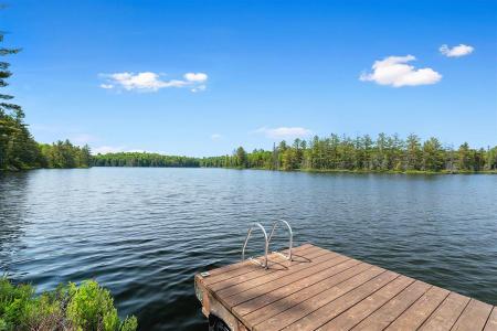 10 Ch. Gerta, Otter Lake, Quebec J0X 2P0, Kanada
