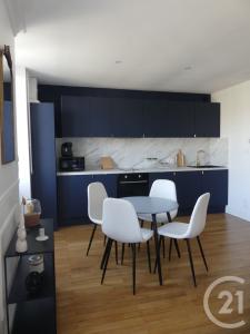 Laval, Kraj Loary 53000, Francja