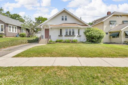 806 Oakridge Drive, Jackson, 密西根州 49203, 美國
