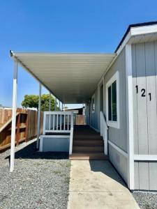 720 E Worth Space 121 Avenue, Porterville, Califórnia 93257, Estados Unidos
