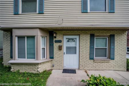 23060 Berdeno Avenue, HazelPark, Michigan 48030, HOA KỲ