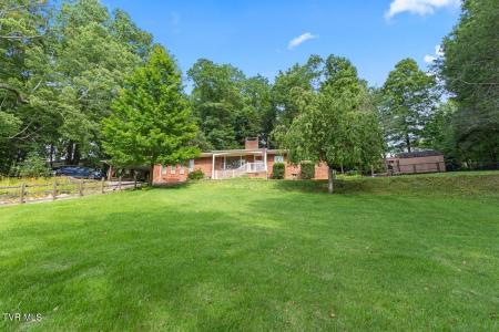 720 Holly Ave, Erwin, Tennessee 37650, USA