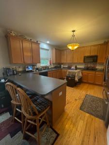 313 Kensington Dr, Oswego, Illinois 60543, USA