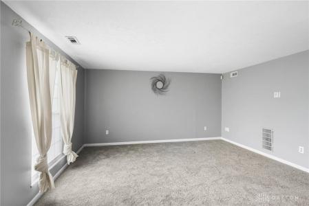 825 Clareridge Lane, Dayton, Ohio 45458