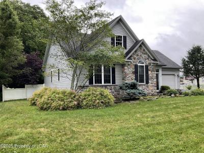 25 Tilbury Avenue, Nanticoke, Pennsylvania 18634, USA