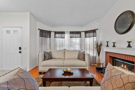 1306 Bluejay Street, Fillmore, 加州 93015, 美國