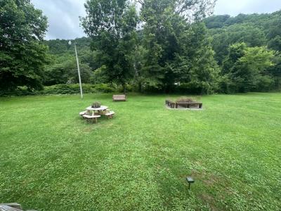 121 Souleyret Lane, Harlan, Kentucky 40831, USA