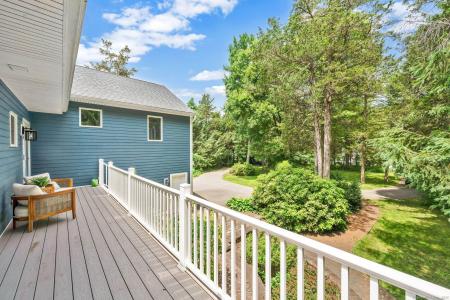 44 Dogwood Lane, Glastonbury, Connecticut 06033, USA