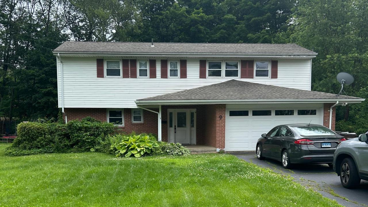9 W Maxwell Drive CT, West Hartford, Connecticut 06107, USA