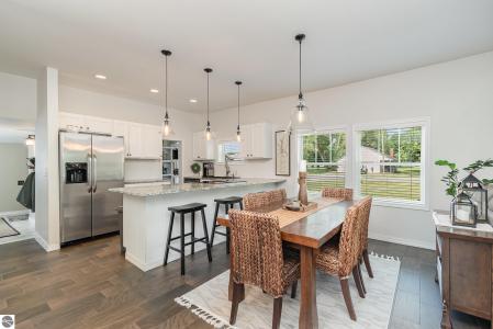 8015 Bloomer Street, Carson City, Michigan 48811, USA