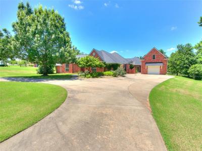 1031 Hidden Valley Lane, Choctaw, Oklahoma 73020, USA