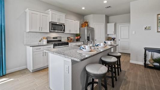 316 LOGAN ST, Keene, Texas 76059, Estados Unidos