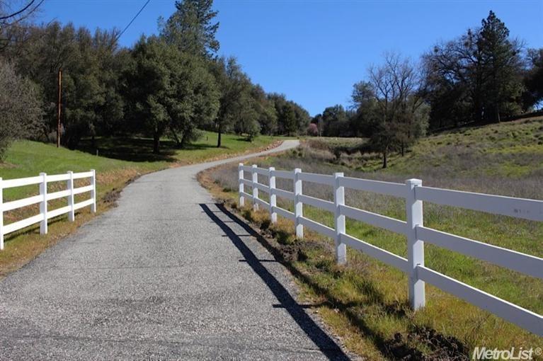 17051 Duggans Road, Grass Valley, California 95949