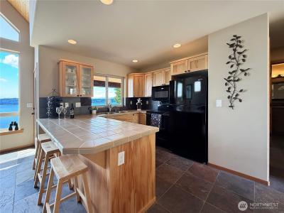 49 M Whidbey Island Drive, Everett, Washington 98206, USA