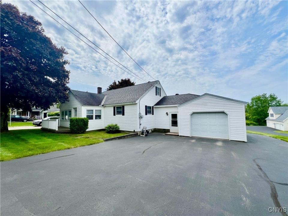 208 Hillside Avenue, Oswego, Nova Iorque 13126, Estados Unidos