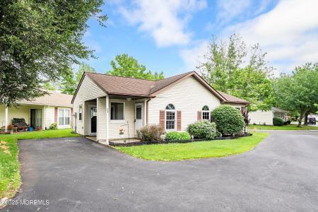 23 Datchet Close, Freehold, NJ 07728, USA