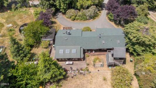 10941 Gurley Lane, Mendocino, California 95460
