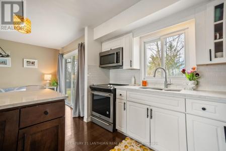 236 REID STREET, Quinte West (trenton Ward), Ontario K8V 5W3, Canadá
