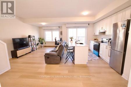 480 BERESFORD PATH, Oshawa (central), 온타리오주 L1H 0B2, 캐나다