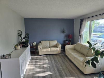 212 8TH STREET E, Wynyard, Saskatchewan S0A 4T0, Canada