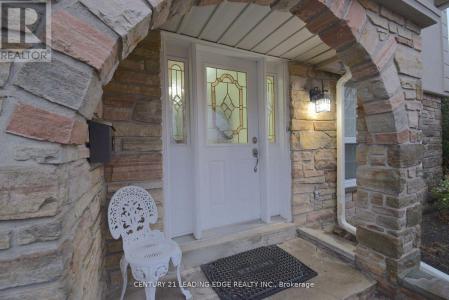 54 AVONWICK GATE, Toronto (parkwoods-donalda), Ontario M3A 2M6, Canada