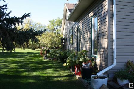TWP 564 R.R. 171, Rural Lamont County, Alberta T0B 0C0, Canada