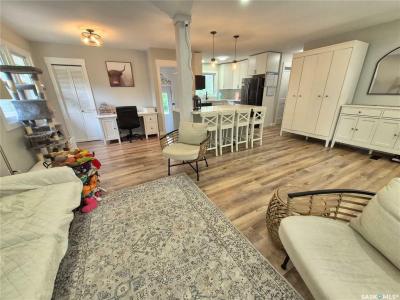 415 4TH STREET NE, Weyburn, Saskatchewan S4H 0Y8, Canada