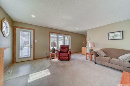273 FAIRFORD STREET W, Moose Jaw, Saskatchewan S6H 1S8, CANADÁ