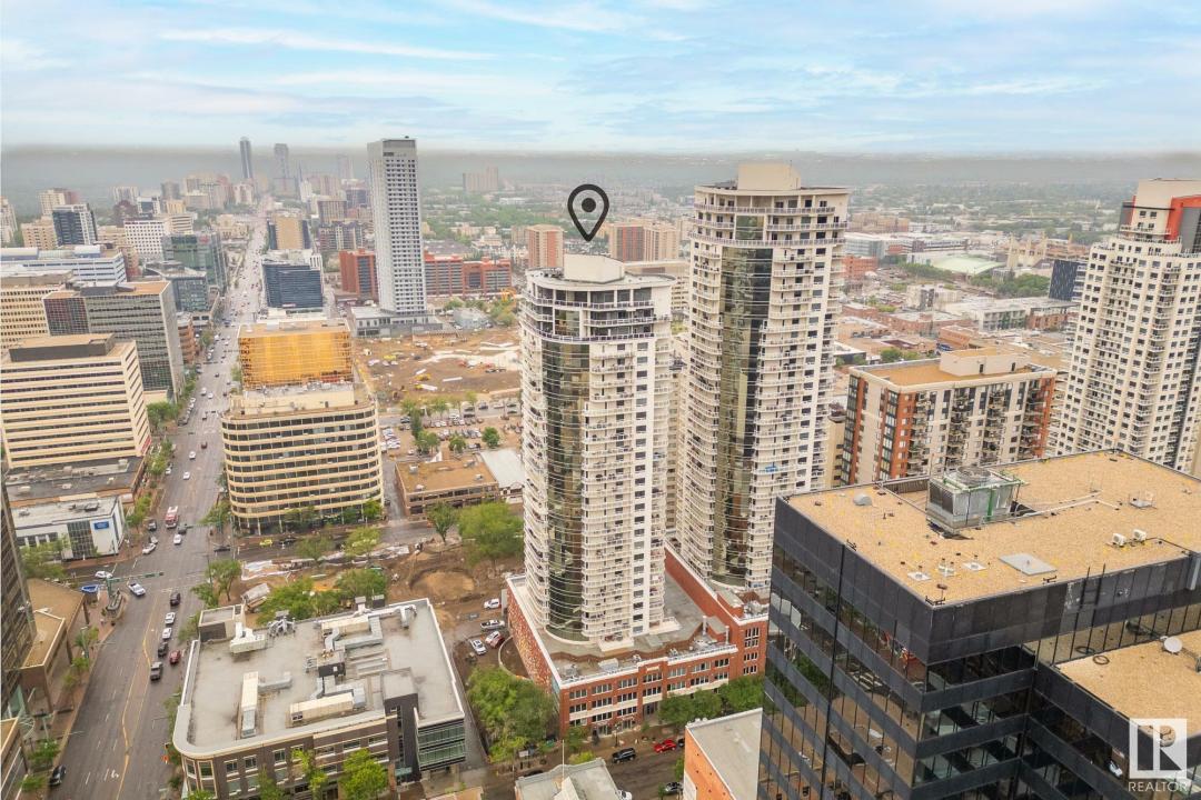 10136 104 STREET NW, Edmonton, 阿尔伯塔 T5J 0B5, 加拿大