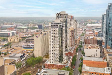 10136 104 STREET NW, Edmonton, 阿尔伯塔 T5J 0B5, 加拿大
