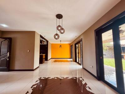 Condominio , Quebradilla Central, Cartago 00001, Costa Rica