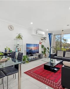 304/140A Best Road, Seven Hills, NSW 2147, Australia